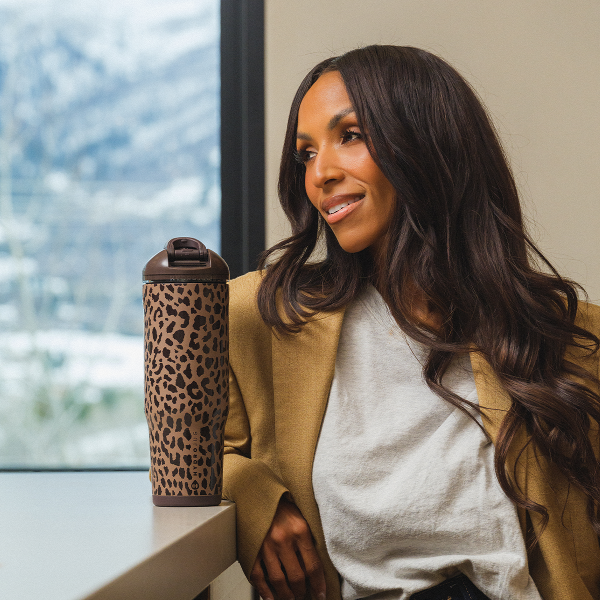 brown-leopard-32oz-946ml-z0 Ease32-BrownLeopard-WPI-8.png
